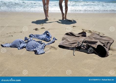 beach couples nude